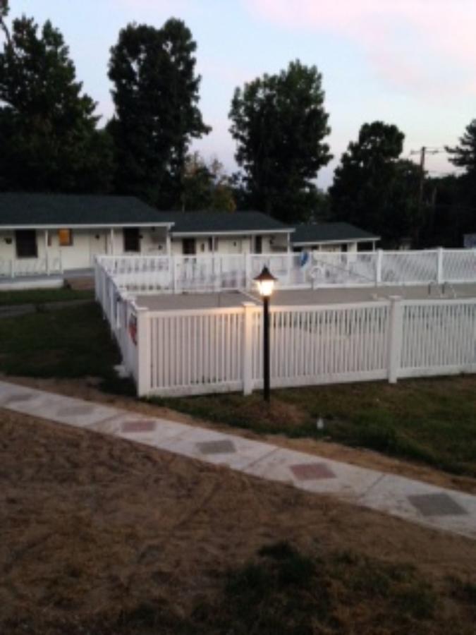 بحيرة جورج Hillside Motel المظهر الخارجي الصورة